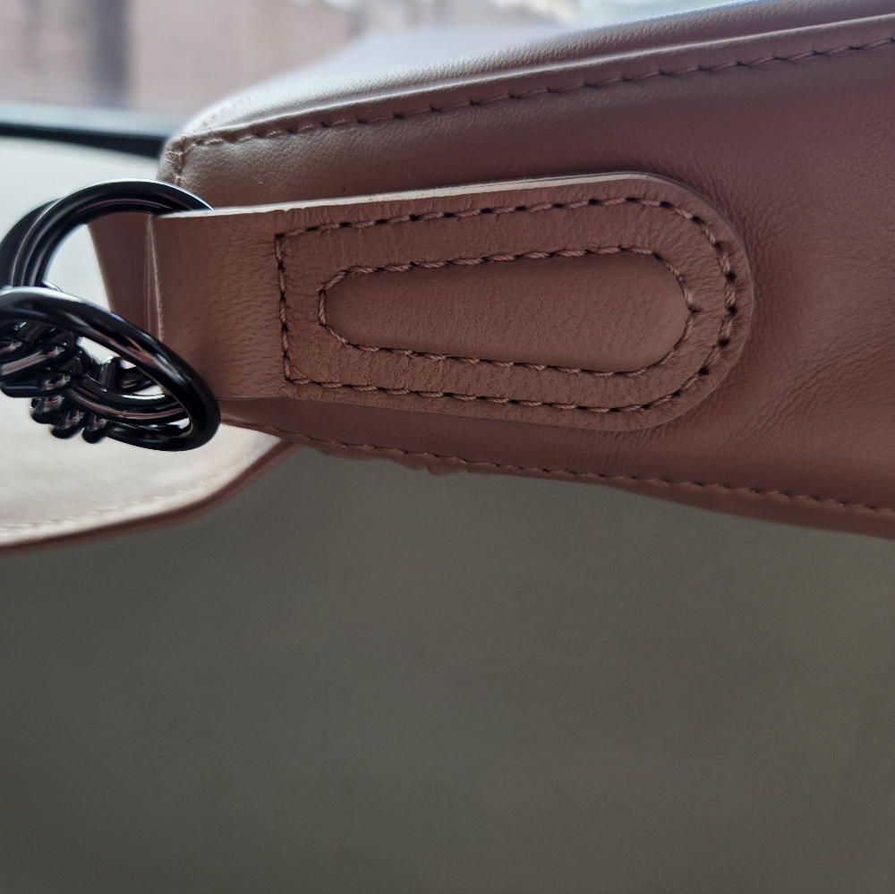 Longchamp Leathet Saddle Crossbody Bag in Blush Pink, Brand New - Picture 11 of 13